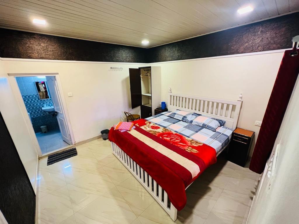 Queen Annes Bungalow Hotel Kodaikanal Buitenkant foto