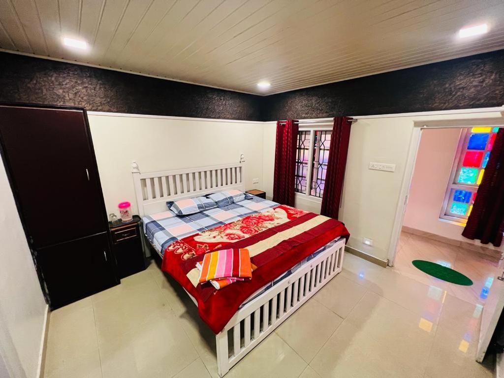 Queen Annes Bungalow Hotel Kodaikanal Buitenkant foto